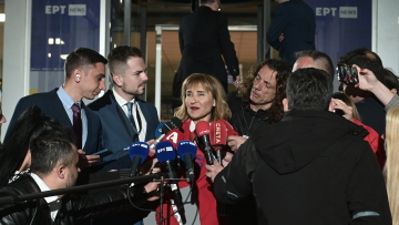 Εκλογές 2023 - Ζαχαρέα: Στο διάλειμμα ο Τσίπρας ζήτησε από τον Μητσοτάκη ντιμπέιτ ανάμεσα στους δύο