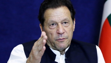 Πακιστάν: Δικαστήριο έδωσε εντολή να αφεθεί ελεύθερος με εγγύηση ο Ίμραν Χαν – «Με απήγαγαν» λέει ο ίδιος