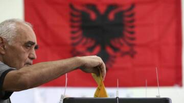 Εκλογές στην Αλβανία: Έκλεισαν οι κάλπες των δημοτικών εκλογών, μικρότερη η συμμετοχή από το '21