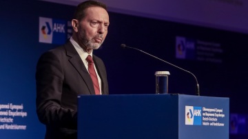 Στουρνάρας: Καθήκον της επόμενης κυβέρνησης οι μεταρρυθμίσεις και πλεονάσματα 2% του ΑΕΠ
