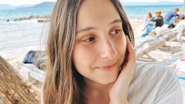 Η Φωτεινή Αθερίδου μάς υποδέχεται στο παραμυθένιο βρεφικό δωμάτιο του δεύτερου μωρού της