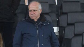 Γιώργος Μητσικώστας για Νίκο Μουτσινά: «Μου αρέσει αλλά δυσκολεύομαι να παρακολουθήσω την όλη φιλοσοφία του»