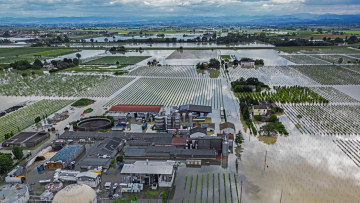 Πλημμύρες στην Ιταλία: Βυθισμένη στα νερά και τη λάσπη η Εμίλια Ρομάνια - Στους 13 οι νεκροί