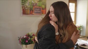 Η Γη της Ελιάς: Ο Αλέξης χάνει κάθε έλεγχο και σκοτώνει τη Μυρτάλη