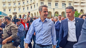 Εκλογές 2023 - Με αέρα… Κατρούγκαλου ο Μητσοτάκης κάνει προεκλογικό φινάλε με μεγάλη συγκέντρωση στο Θησείο