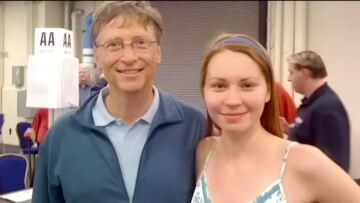 ΗΠΑ: Μυστήριο με φωτογραφία που δείχνει την ερωμένη του Μπιλ Γκέιτς με τη γνωστή Ρωσίδα κατάσκοπο Άννα Τσάπμαν