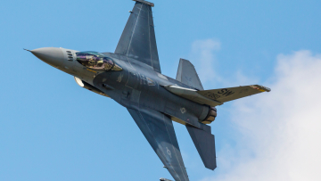 Πόλεμος στην Ουκρανία: Για να απελευθερωθούν τα εδάφη μας χρειάζονται τέσσερις μοίρες αμερικανικών F-16, λέει το Κίεβο