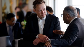 Κομισιόν κατά Twitter για την καταπολέμηση των fake news: «Μπορείτε να τρέξετε, αλλά όχι να κρυφτείτε»