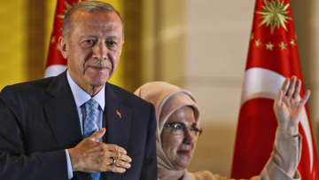 Εκλογές στην Τουρκία: Τι σημαίνει η επανεκλογή Ερντογάν για τις σχέσεις της Άγκυρας με τη Δύση και την Ελλάδα