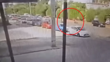 Τροχαίο στην Κηφισίας: Κρίσιμη η κατάσταση της 3χρονης - «Θέλω να ζήσει το παιδί μου»