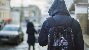 Πάτρα: Συνελήφθη 19χρονος για απόπειρα αρπαγής 9χρονου έξω από σχολείο