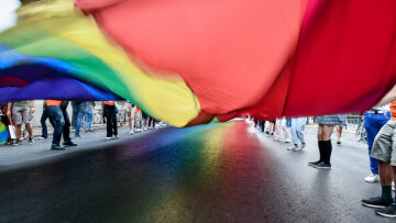 Τέξας: Mε νόμο το Τέξας απαγορεύει τις θεραπείες φυλομετάβασης στους ανήλικους