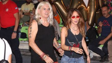 Έλενα Φερεντίνου: Δείχνει για πρώτη φορά το πρόσωπο του γιου της με τον Νίκο Καρβέλα