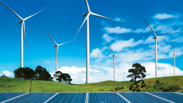 Ιστορική στιγμή για την Ελλάδα: Πώς οι ΑΠΕ εκτόξευσαν στο ζενίθ την παραγωγή ρεύματος και μηδένισαν την τιμή του