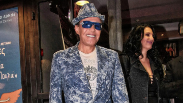  Γιάννης Φλωρινιώτης: Ο βασιλιάς της νύχτας φορούσε λαμέ