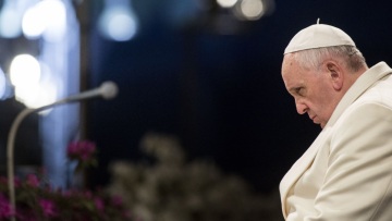 Πάπας Φραγκίσκος: Στο νοσοκομείο για «επείγουσα» εγχείρηση