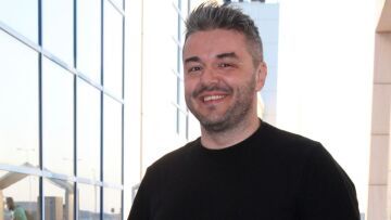 Πέτρος Πολυχρονίδης για «Τροχό της Τύχης»: «Δεν είμαι καλός παρουσιαστής, έτυχε να μου ταιριάζει αυτό το πρόγραμμα»