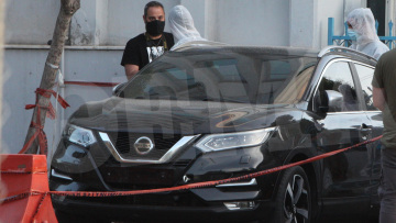 Νέος Κόσμος: Εντοπίστηκε αυτοκίνητο με βαρύ οπλισμό - Καλάσνικοφ, περίστροφα, χειροβομβίδες