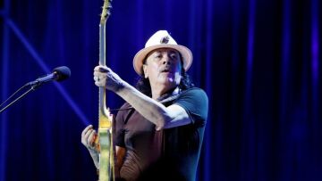 Κάρλος Σαντάνα: Λέει πως έχει συγχωρήσει τον άνδρα που τον κακοποιούσε σεξουαλικά όταν ήταν δέκα ετών