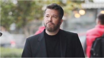 Χάρης Βαρθακούρης: Η τηλεόραση μόνο κακό έκανε στη σχέση με τη γυναίκα μου 