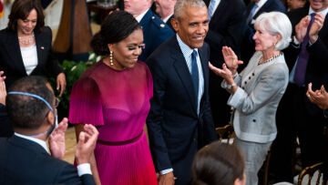 Μπάρακ και Μισέλ Ομπάμα: Οι αναρτήσεις τους στη διάρκεια της επίσκεψής τους στην Αντίπαρο