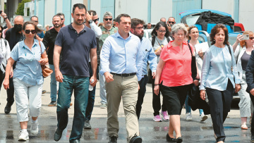 ΣΥΡΙΖΑ - Τριπλός αντίλογος από την «Ομπρέλα»: Διάλογος τώρα, αλλαγές τον Νοέμβριο