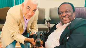 Άλκης Δαυίδ: Αντεπίθεση με... mess-too και αγωγή $100.000.000 