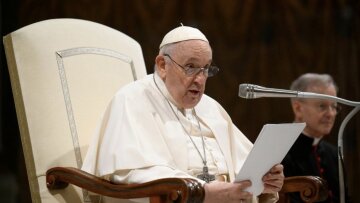 Ο Πάπας Φραγκίσκος ζητά από τους καλλιτέχνες «να μην ξεχνούν τους φτωχούς»