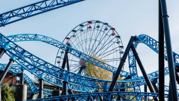 Σουηδία – Δυστύχημα στο λούνα παρκ: Ακούστηκε ένας κρότος, το βαγόνι εκτροχιάστηκε και άνθρωποι πετάχτηκαν έξω