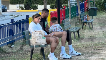 Ανέμελες στιγμές για την οικογένεια Αντετοκούνμπο σε παιδική χαρά του Αμαρουσίου - Δείτε φωτογραφίες 