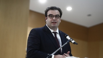 Κυριάκος Πιερρακάκης: Συναντήθηκε με εκπροσώπους της ιδιωτικής εκπαίδευσης