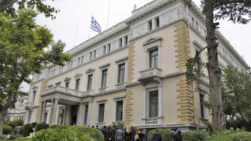 Στις 10 το πρωί της Δευτέρας η ορκωμοσία των νέων μελών του κυβερνητικού σχήματος