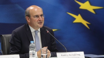 Χατζηδάκης: Με το οικονομικό νομοσχέδιο κάνουμε πράξη το 50% των προεκλογικών μας δεσμεύσεων