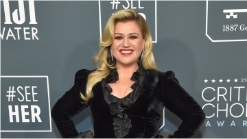 Κέλι Κλάρκσον: Είπε ότι «δεν θα κατάφερνε» να ξεπεράσει το διαζύγιο της χωρίς αντικαταθλιπτικά