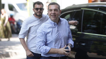 ΣΥΡΙΖΑ: Ραγδαίες εξελίξεις με τον Τσίπρα - Πληροφορίες ότι παραιτήθηκε