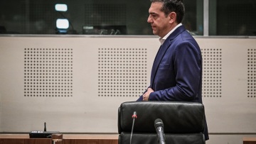 Αλέξης Τσίπρας: Πώς σχολιάζουν την παραίτηση στελέχη του ΣΥΡΙΖΑ - «Δεν είναι το τελευταίο βήμα του στην πολιτική»