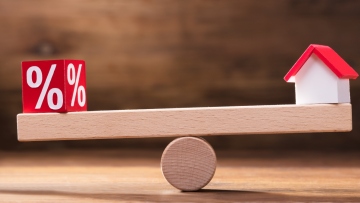 Στεγαστικά δάνεια: «Ανάσα» για τους δανειολήπτες το επιτοκιακό πλαφόν που ήδη ξεκίνησε