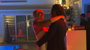 Ελεονώρα Μελέτη: Παντρεύτηκε με θρησκευτικό γάμο, βάφτισε και την κόρη της - Δείτε βίντεο και φωτογραφίες