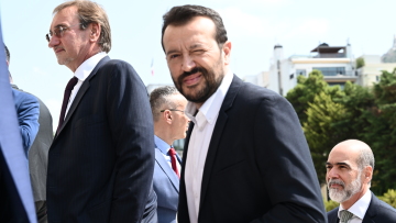 Αιχμές Παππά κατά οικονομικού επιτελείου ΣΥΡΙΖΑ: «Πληγώσαμε τη μεσαία τάξη, αποτέλεσμα υπερφορολόγησης τα 37 δισ.»