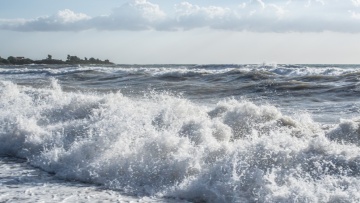Τέσσερις λουόμενοι πνίγηκαν σε Κέρκυρα, Ερμιόνη, Χανιά και Ελευσίνα