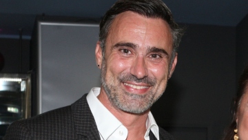 Γιώργος Καπουτζίδης: «Θέλω ο σύντροφός μου να κάνει παρέα με τους φίλους μου»