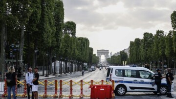 Γιατί η δικαιοσύνη απαγόρευσε σημερινή πορεία σε μια περιοχή κοντά στο Παρίσι  