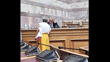 Τετ α τετ Ακρίτα - Βορίδη στη Βουλή: «Προσπαθώ να τον πείσω για τους γάμους των ομόφυλων»