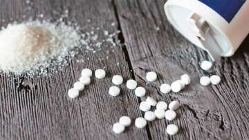 Ασπαρτάμη: Έλληνες επιστήμονες είχαν εντοπίσει την πιθανότητα να είναι καρκινογενής από το 1998