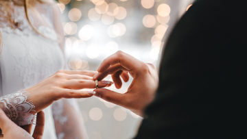 Θεσσαλονίκη: Πήγε να κάνει τα χαρτιά του γάμου της και έμαθε πως είναι ήδη παντρεμένη!