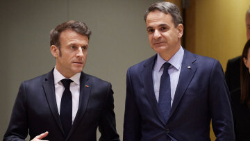 Στο Παρίσι αύριο ο Μητσοτάκης για τη διεθνή διάσκεψη κορυφής για το Διάστημα, θα συναντηθεί με Μακρόν