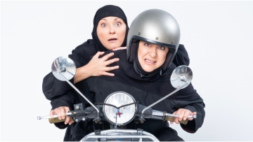 Φόνοι στο καμπαναριό: Η νέα σουρεαλιστική κωμωδία μυστηρίου του Alpha