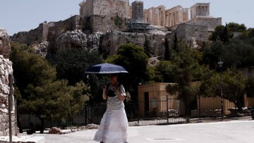 Καύσωνας Κλέων: Κλειστή η Ακρόπολη το Σάββατο από τις 11:30 έως τις 17.30