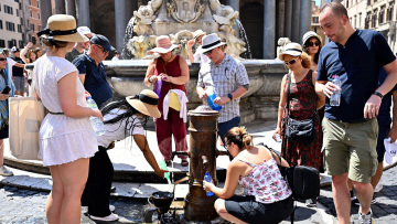 Φλέγεται από τον καύσωνα ολόκληρη η Μεσόγειος - Πώς θα κινηθεί στην Ελλάδα τις επόμενες μέρες