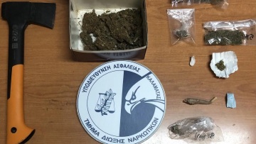 Μεσσηνία: Οκτώ συλλήψεις για ναρκωτικά σε παράνομο κάμπινγκ